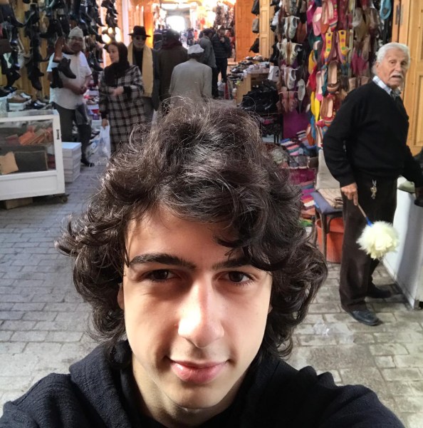 Fas'ın başkenti Rabat'ın Kemeraltı'nı andıran pazar sokakları